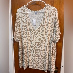 Old Navy Women's Leopard Print V-Neck Top - Cream
